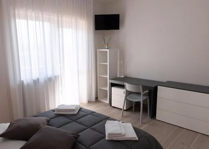 Novatek Oda ve Kahvaltı 3*